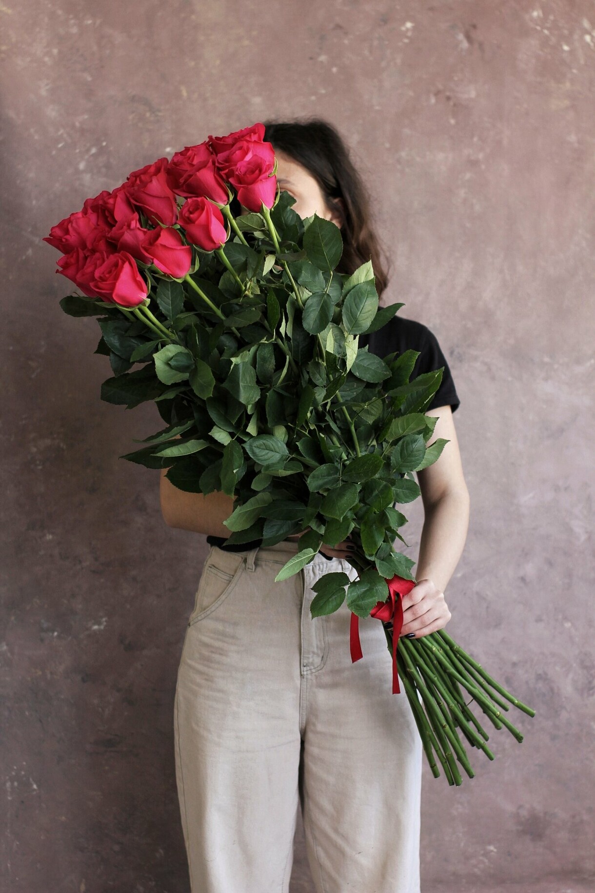 Букет из 21 розы Hot Explorer