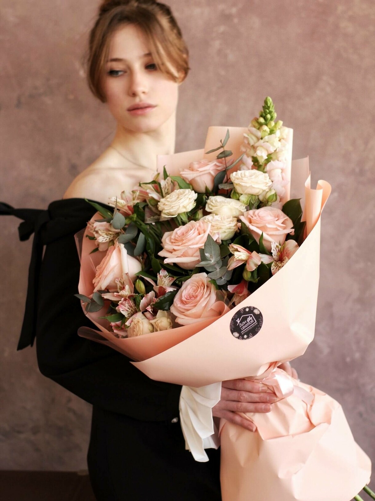 Букет с розами «Твоя нежность»