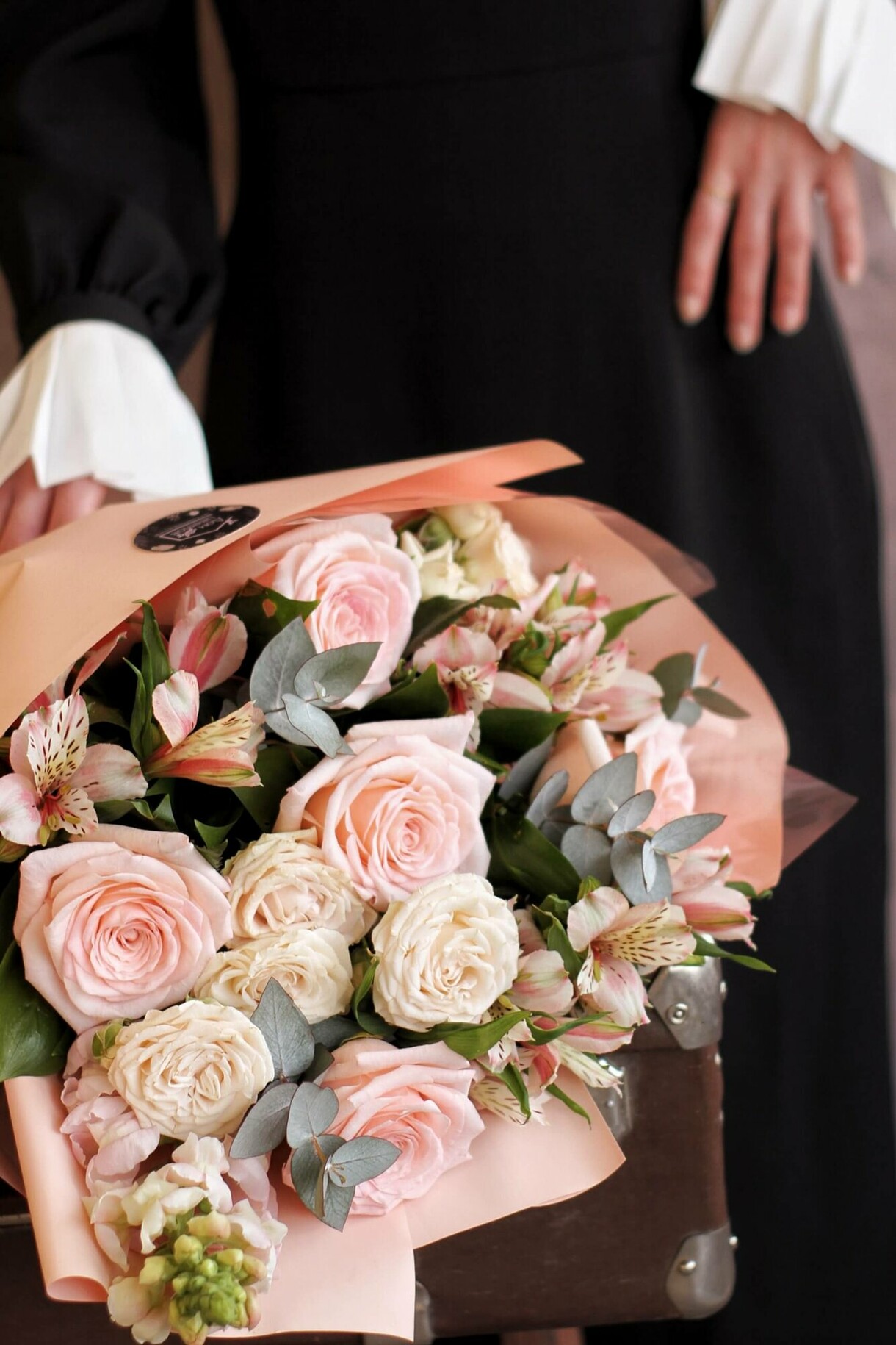 Букет с розами «Твоя нежность»