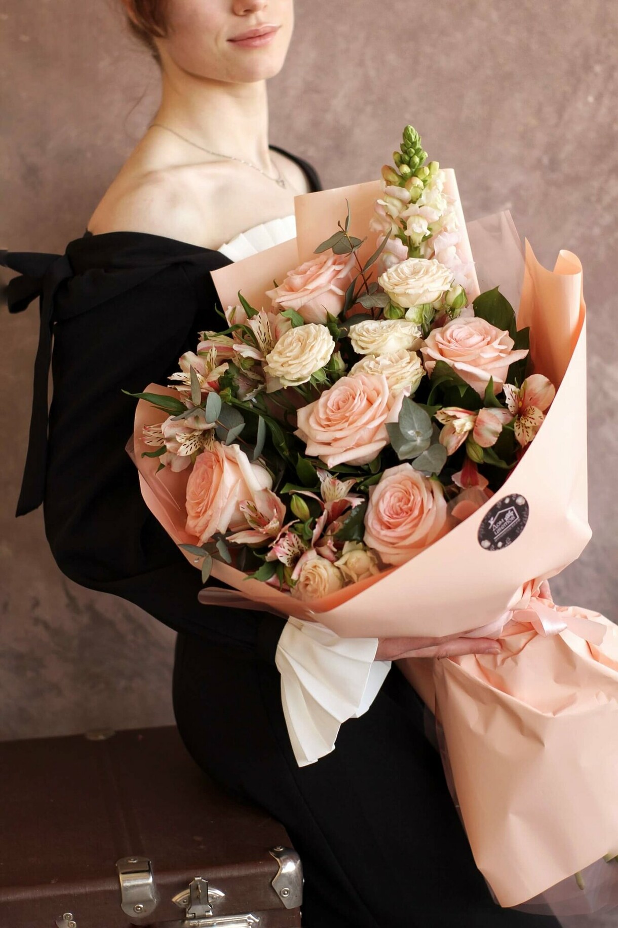 Букет с розами «Твоя нежность»